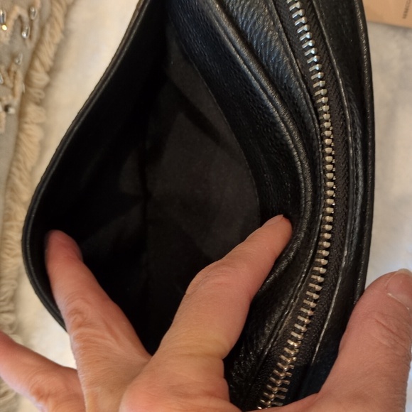 Rebecca Minkoff Blythe Crossbody Black - Picture 5 of 11